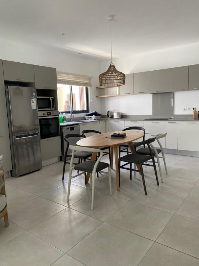 Eastern Blue Beachfront Luxury Apartment Poste Lafayette Extérieur photo